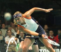 Copyright Pete Jenkins Ltd	0115 960 9738  Photo: Pete Jenkins
Mobile 07762 202268  British Open Squash Tournament
Albert Hall Nottingham 1st –5th October
5th October 2003  Women’s Final     Rachael Grinham (Aus) (3) v Cassie Jackman (Eng) (6)
Cassie Jackman in the final