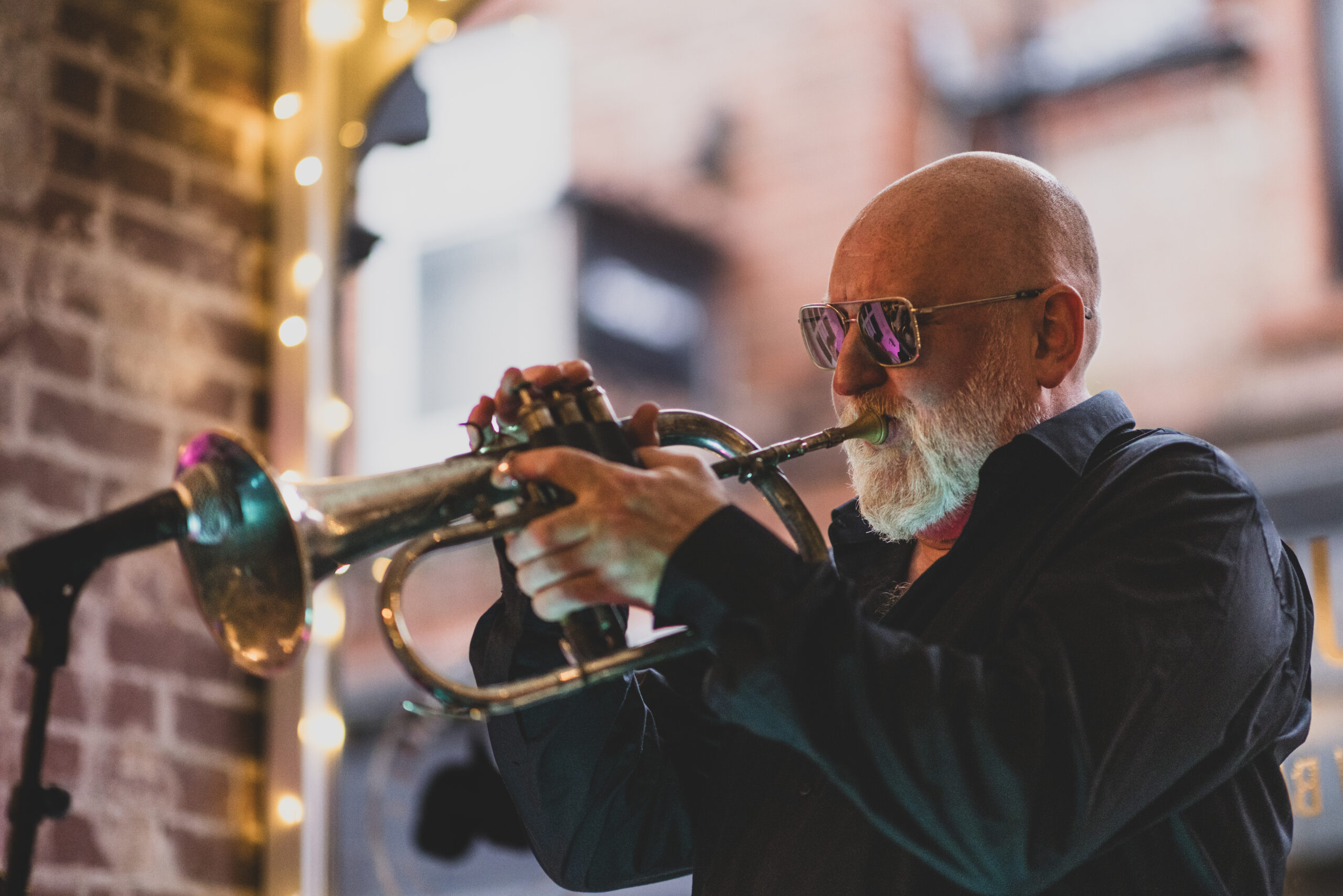 Local news coverage about jazz making a regular return to Knutsford.