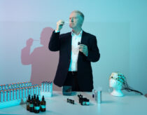 Professor Barry Smith, director of the Institute of Philosophy at the School of Advanced Study at University of London
His research concerns the multisensory interactions between flavour, taste and smell.


MacCh0014381
