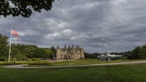 ABERDEEN SCOTLAND, JULY 28 2025.
US President Donald Trump arrives at the Trump International Golf Links on The Menie Estate in Aberdeenshire to offically open the new 18 hole golf links.
Photo by Ross Johnston/Newsline Media