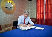 Pictured: Labour leader Jeremy Corbyn delivers his keynote speech to conference.
The Scottish Labour spring conference opened in Dundee on Friday.
(c) Dave Johnston