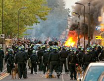 London, United Kingdom - 8 August 2011.Police and rioters clash on and around Clarence Road, Hackney, London, England, UK. Hackney was the scene of some of the riots that spread to many areas of London on the night of the 8 August 2011..Copyright: ©2011 Equinox Licensing Ltd. +448700 780000.Contact: Equinox Features.Date Taken: 20110808.Time Taken: 201150+0000.www.newspics.com