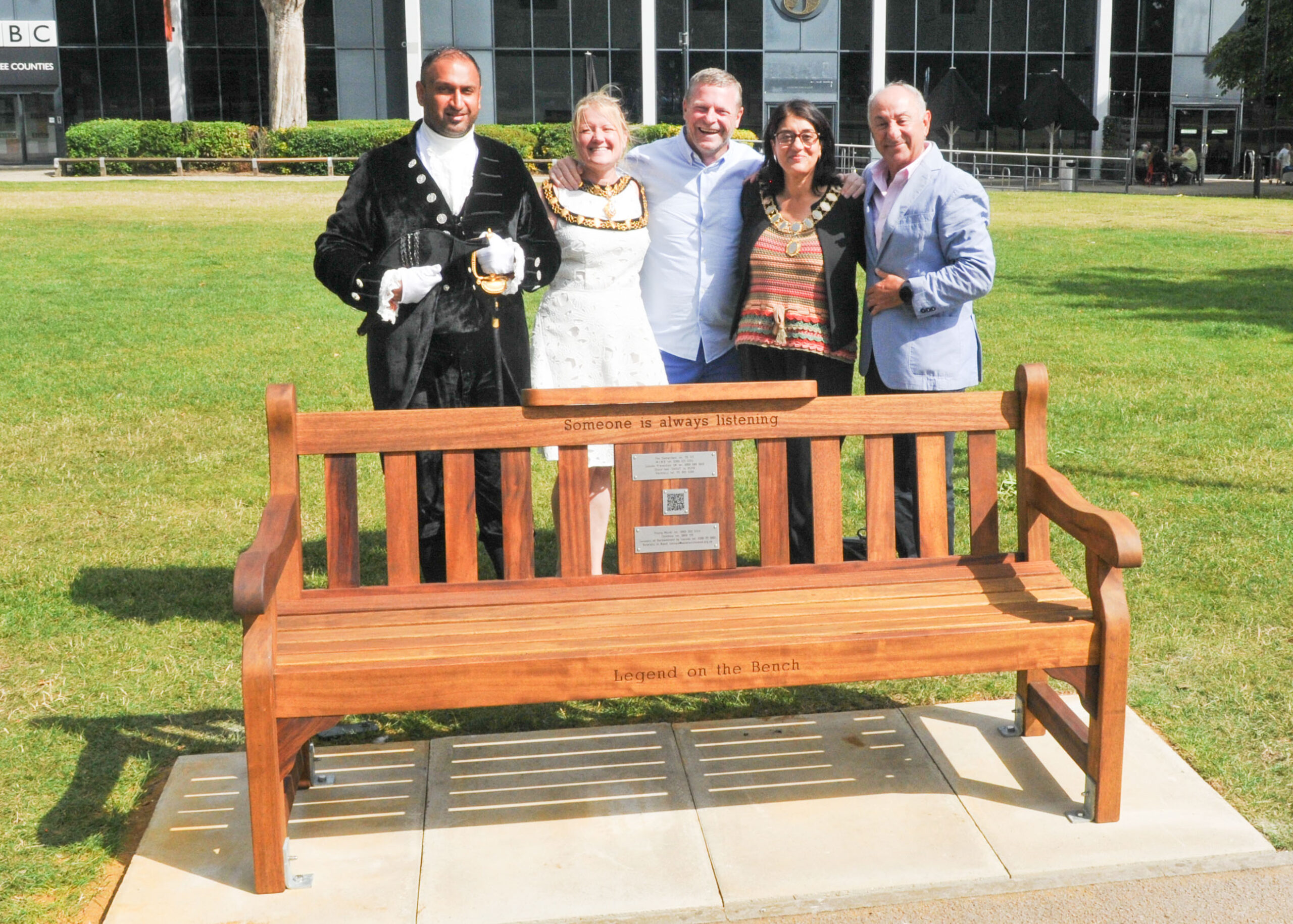 Suicide benches for 24/7 crisis support
