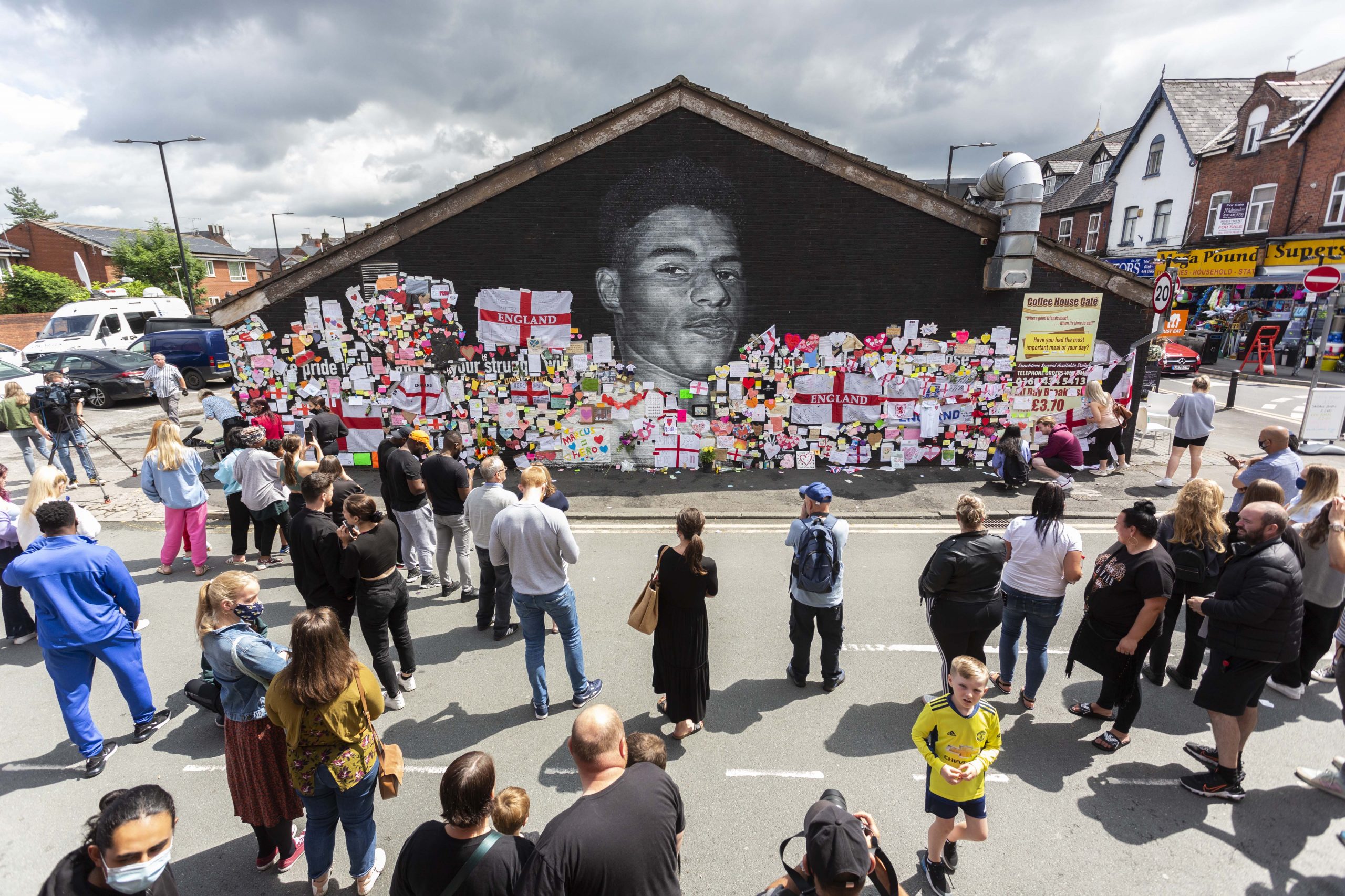 SWNS_MURAL_RASHFORD_19