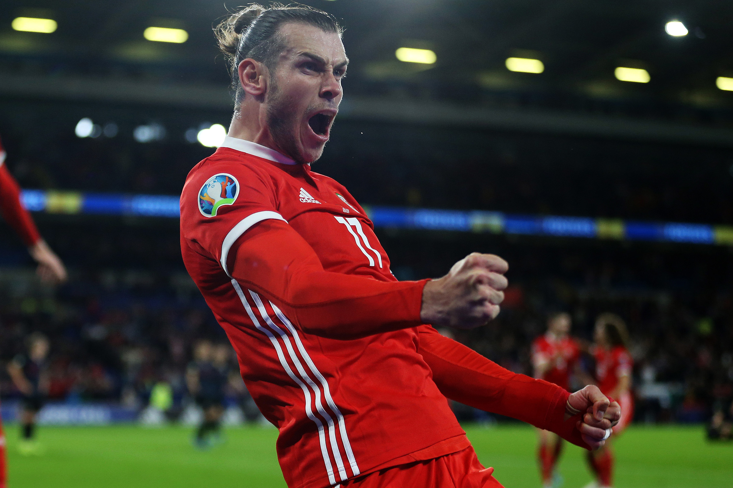 Gareth Bale of Wales celebrates after he scores his teams 1st goal. UEFA Euro 2020 qualifier match, Wales v Croatia at the Cardiff city Stadium in Cardiff , South Wales on Sunday 13th October 2019. pic by Andrew Orchard /Andrew Orchard sports photography