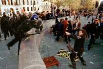 Reclaim the Streets and Liverpool Dockers March for Social Justice ended with a dance in Trafalgar Square which was attacked and broken up by police.
© David Hoffman phone 0181 981 5041, fax 0181 980 2041, email lib@hoffmanphotos.demon.co.uk